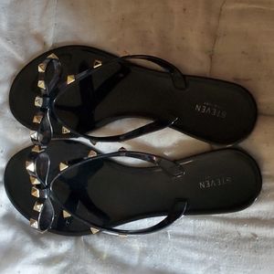 Steve Madden Black Sandals